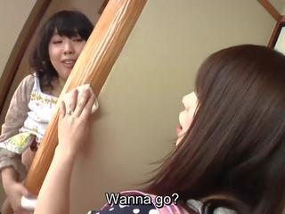 Subtitled japonská riskantní špinavý klip s koketní matka v zákon