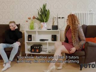 Tutor4k. big-tittied tutor koos lokkis punane juuksed juhtmetega armastus kuni õpilane