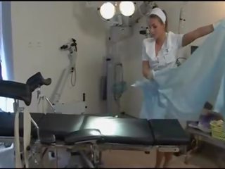 Smashing perawat in tan kaose sikil and tumit in rumah sakit - dorcel